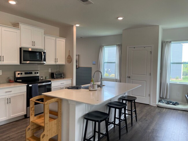 Building Photo - New Construction 4BR 2.5BA | The Falls at ...