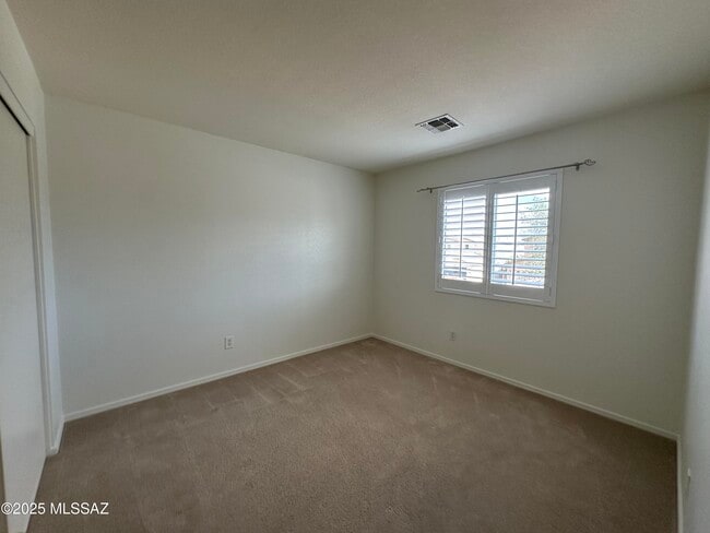 Building Photo - 1077 W Sea Star Dr