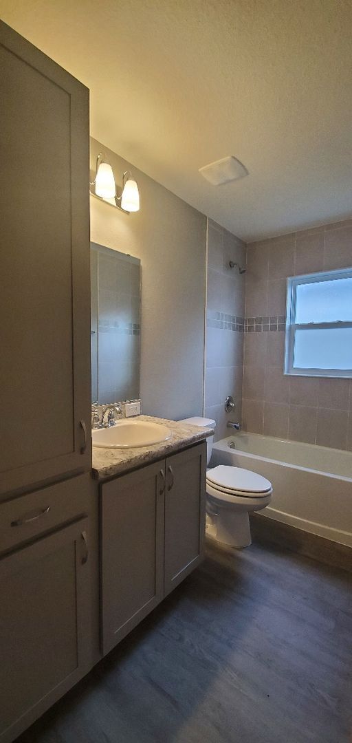 Building Photo - 4-bedroom Home in Villamar **MOVE-IN SPECIAL, 50% OFF 2ND MONTH***