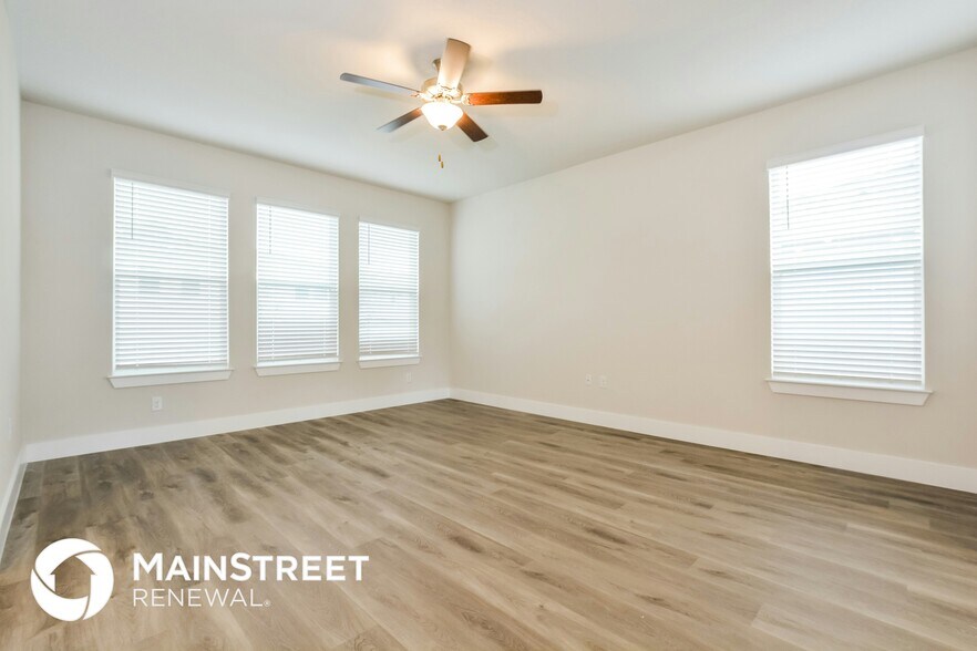 Building Photo - 352 Whiteheart Dr