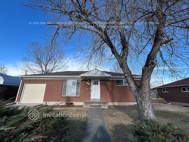 Building Photo - 303 Leonard Ln