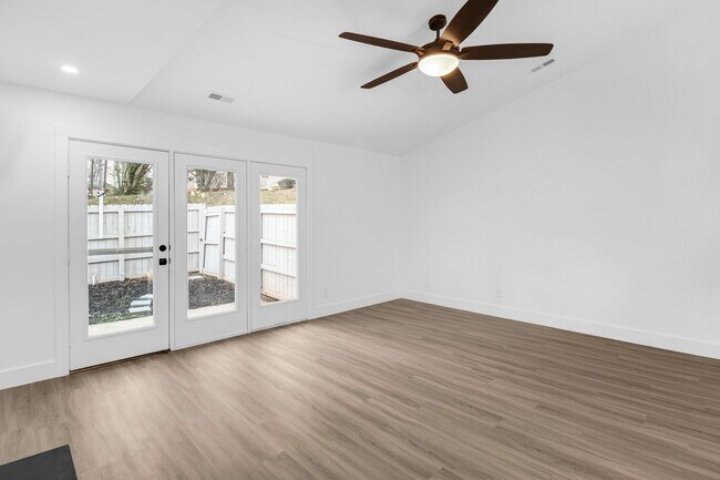 Building Photo - 1413 Grantland Pl