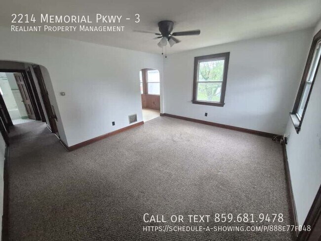 Building Photo - 2214 Memorial Pkwy