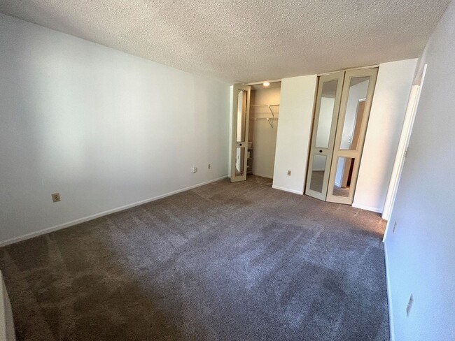 Building Photo - Black Mountain - Single Level Two Bedroom ...