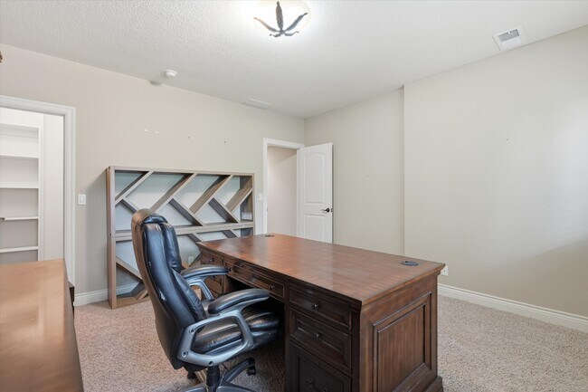Building Photo - 9638 Zarda Dr