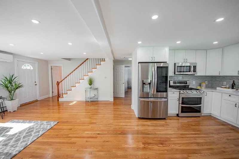 Building Photo - 9 App Ct