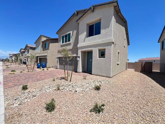 Building Photo - 5880 Sunset Creek St