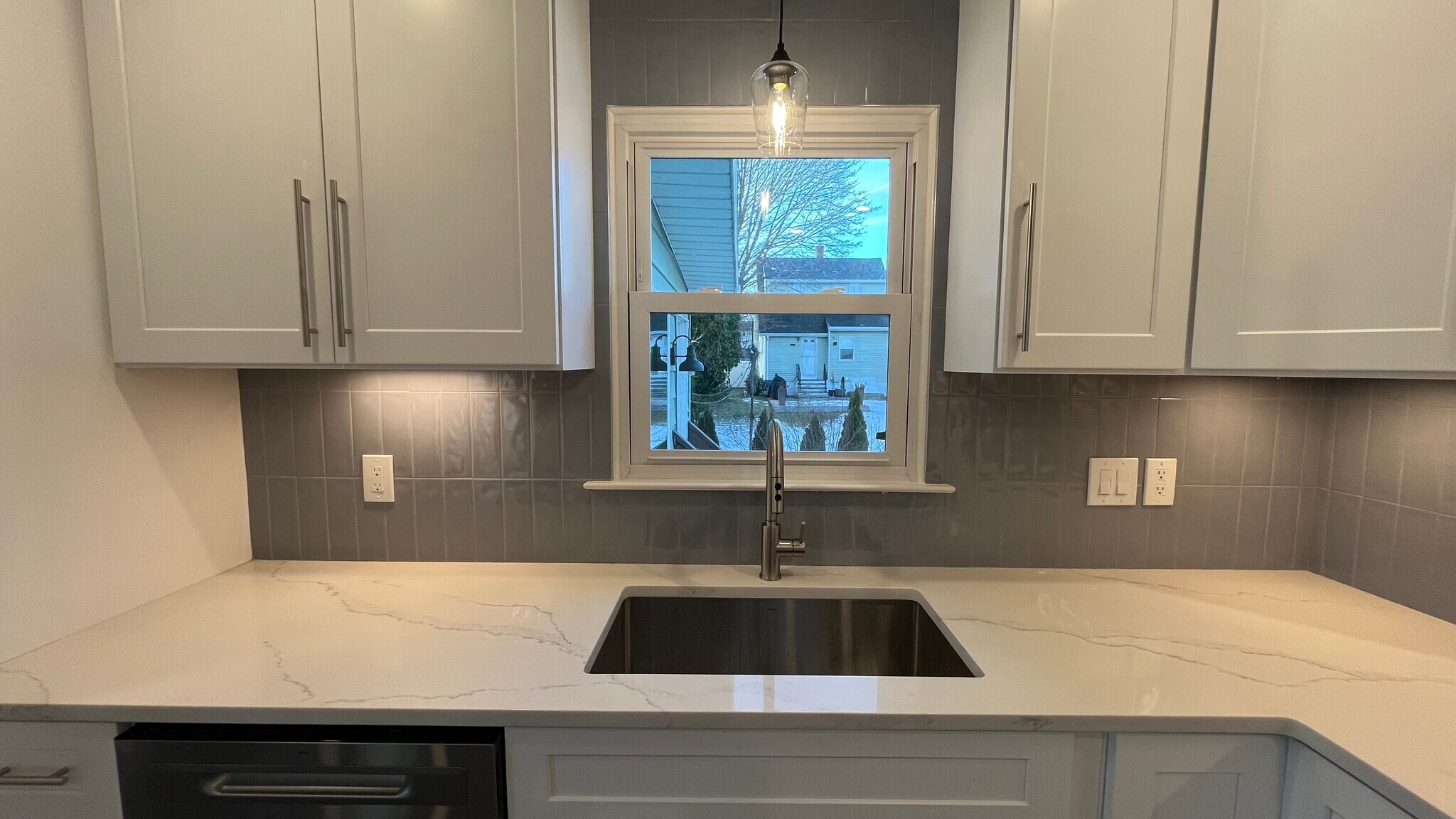 Building Photo - 34 Keith St