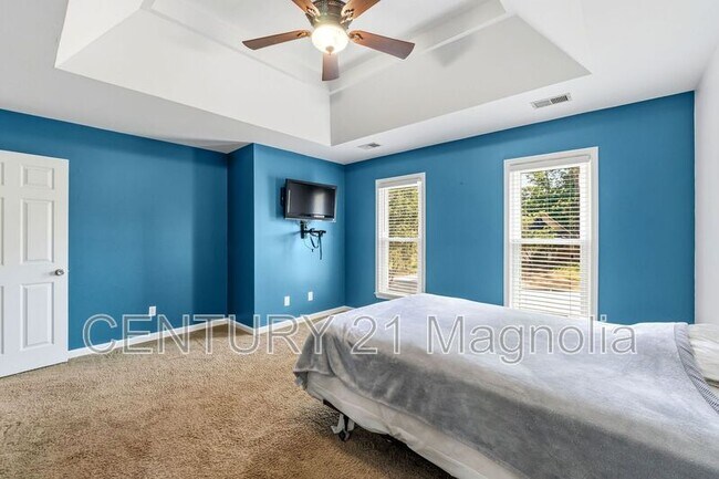 Building Photo - 299 Ashbrook Dr