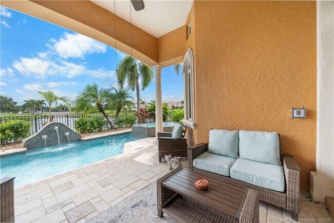 Building Photo - 130 SE Bella Strano