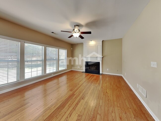 Building Photo - 5715 Oxborough Way