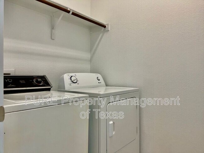 Building Photo - 18005 Pomelo Ln