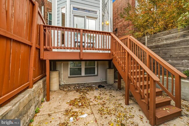 Building Photo - 3117 11th St NW