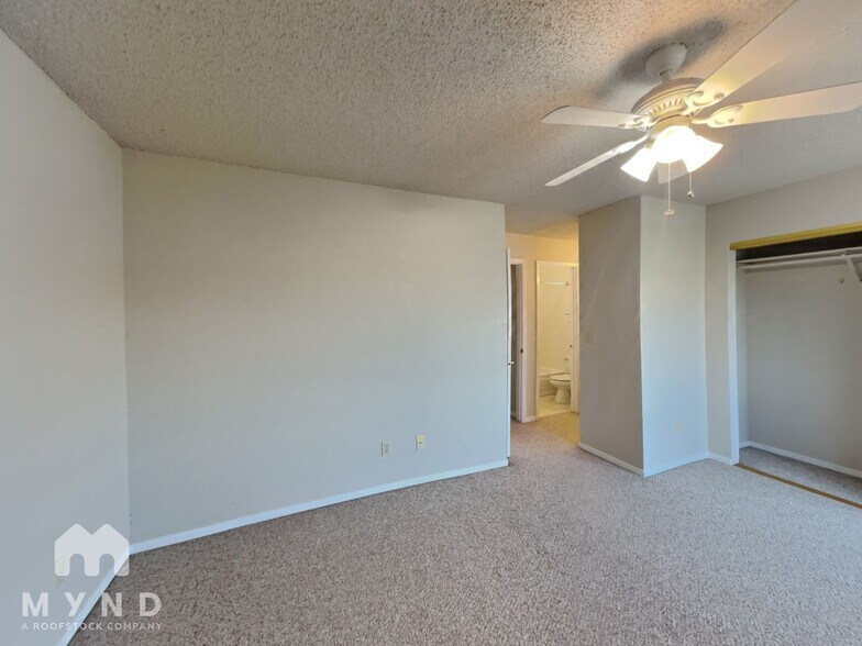 Building Photo - 3428 Ridgecrest Ct