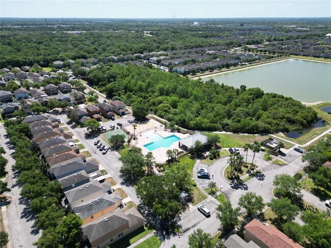 Building Photo - 9136 Hillcroft Dr