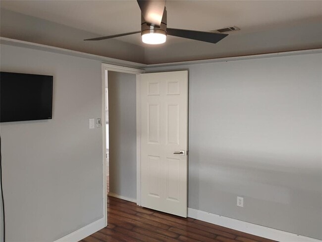 Building Photo - 2018 Ramona Cir