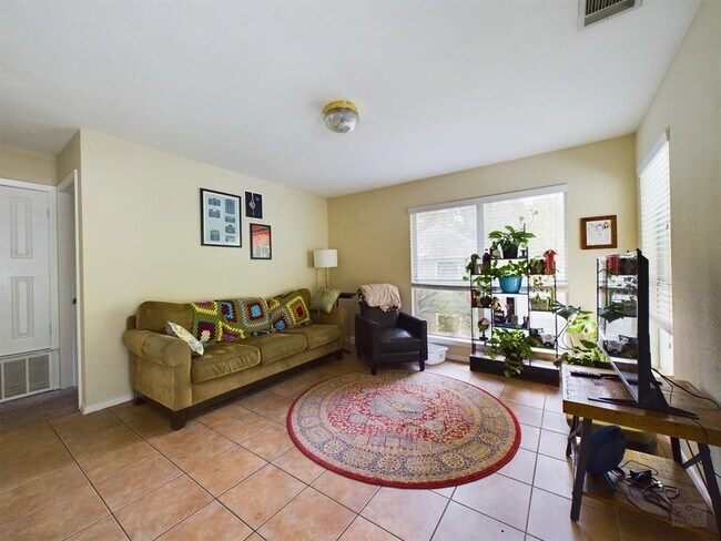 Building Photo - 4521 Avenue F