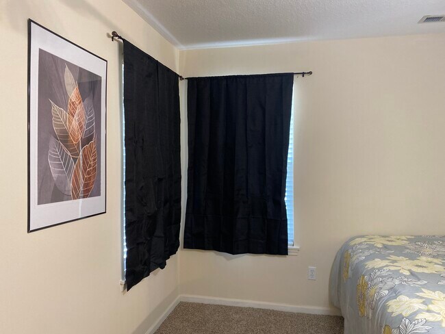 Building Photo - 1511 Legend Trail Dr