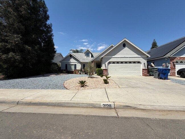 Building Photo - 2128 E St Andrew Dr