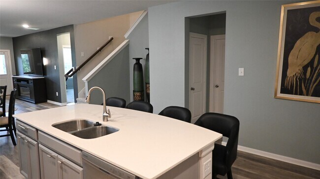 Building Photo - 127 Winged Elm Ct