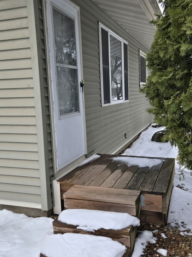 Building Photo - Updated Ranch For Rent Coming Soon