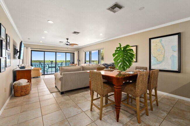 Building Photo - 1630 Seaway Dr