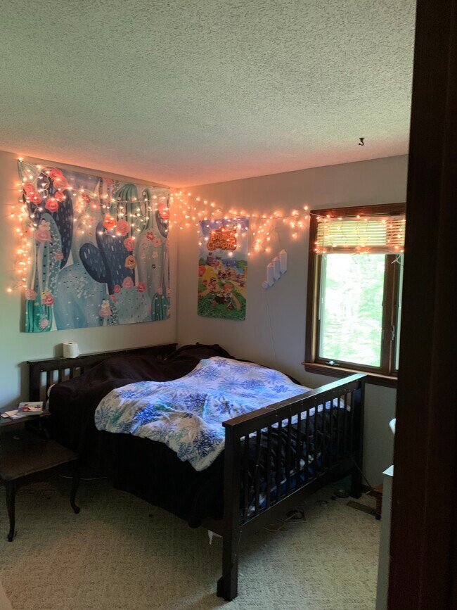 Building Photo - 4759 Apple Tree Ln