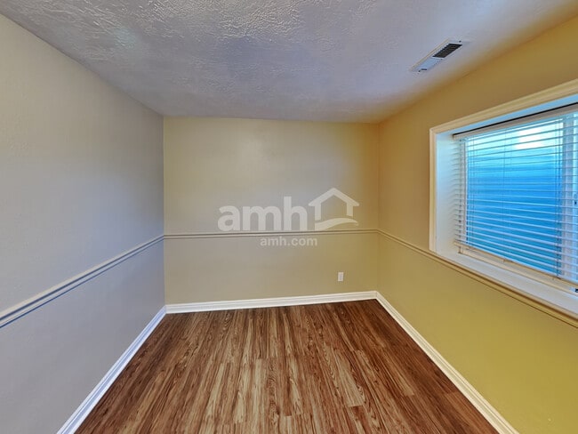 Building Photo - 628 N 540 W