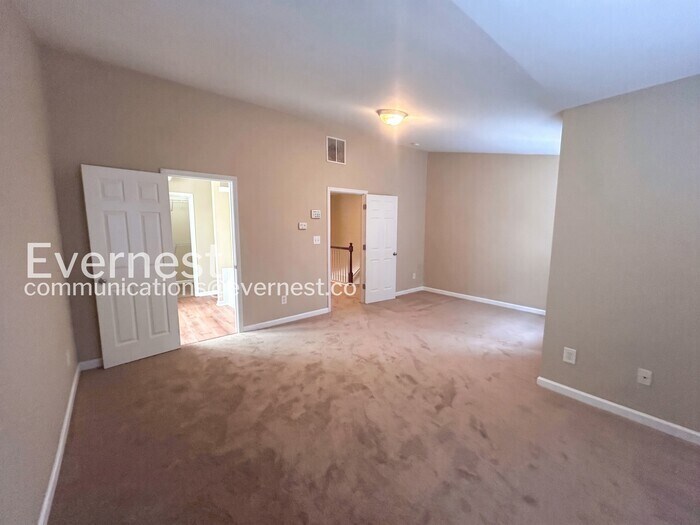 Building Photo - 1722 Coleville Oak Ln