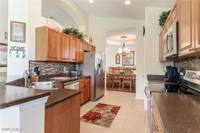 Building Photo - 6864 Ascot Dr