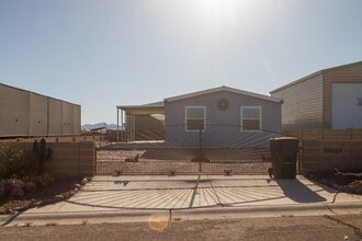 Building Photo - 10424 Mohave Trail