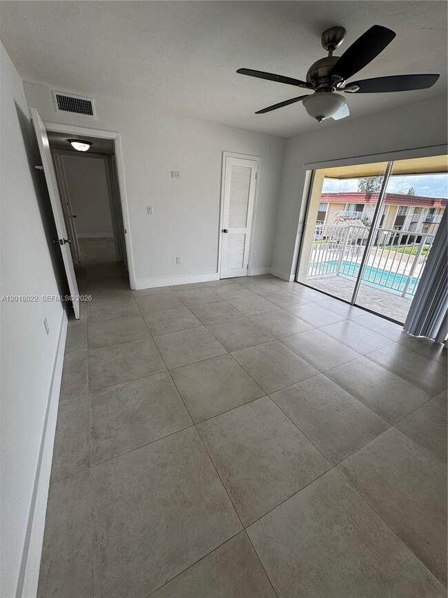 Building Photo - 5401 SW 77th Ct