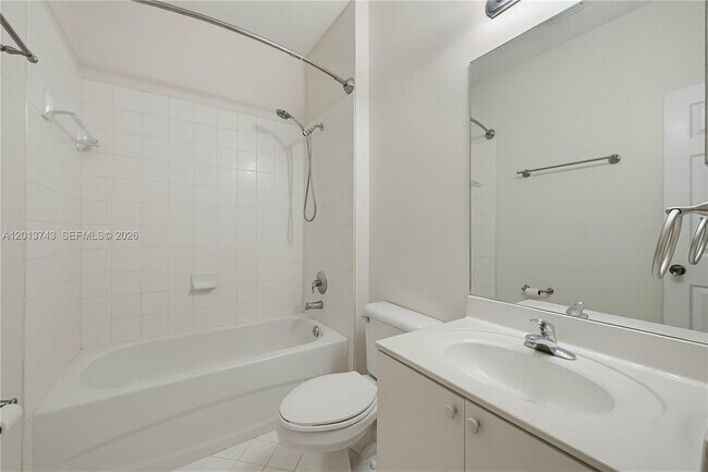 Building Photo - 3393 NE 11th Dr