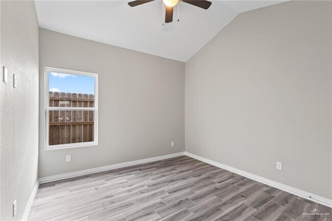 Building Photo - 2604 Brownjay Rd