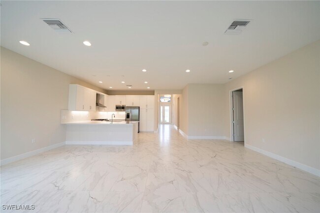 Building Photo - 21024 Teak Tree Ter