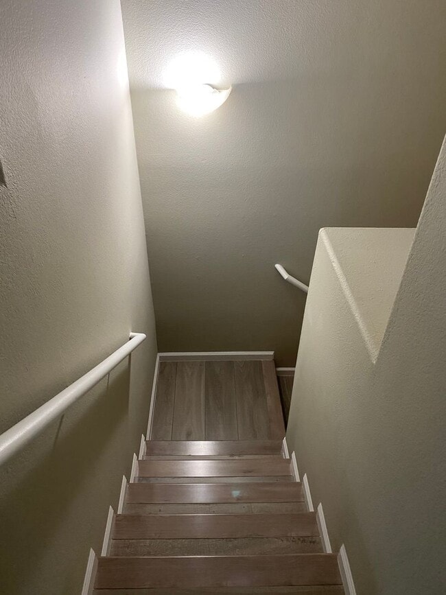 Building Photo - Remarkable totally renovated 2bed 2bath townhome is SW Las Vegas