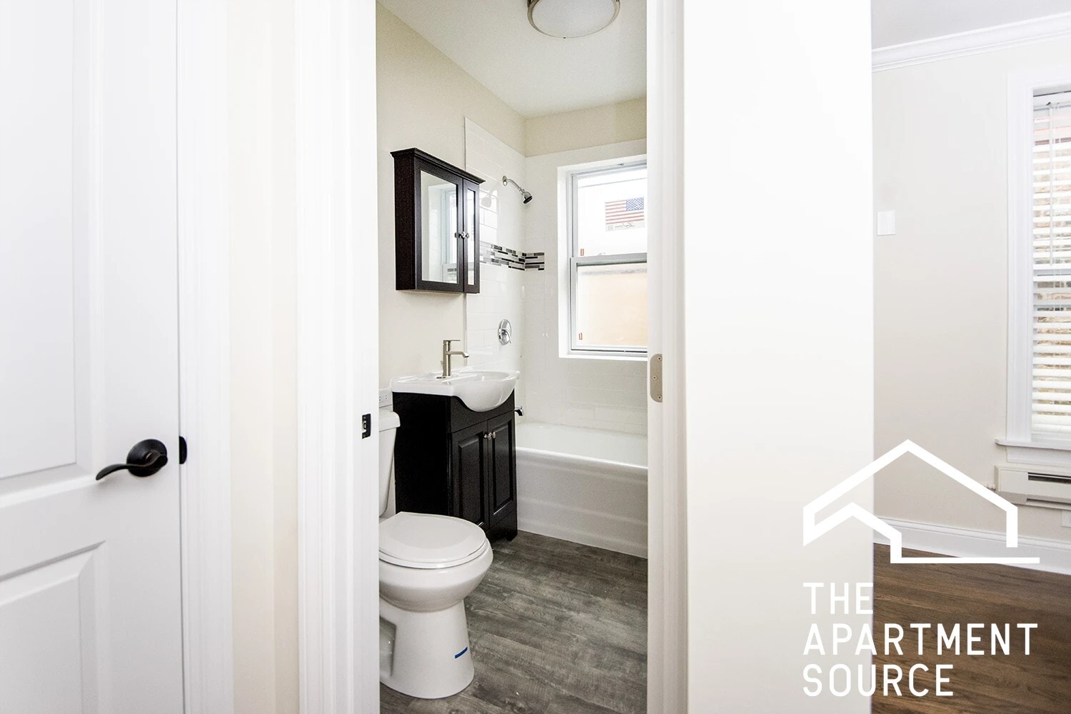 Building Photo - 918 Green Bay Rd