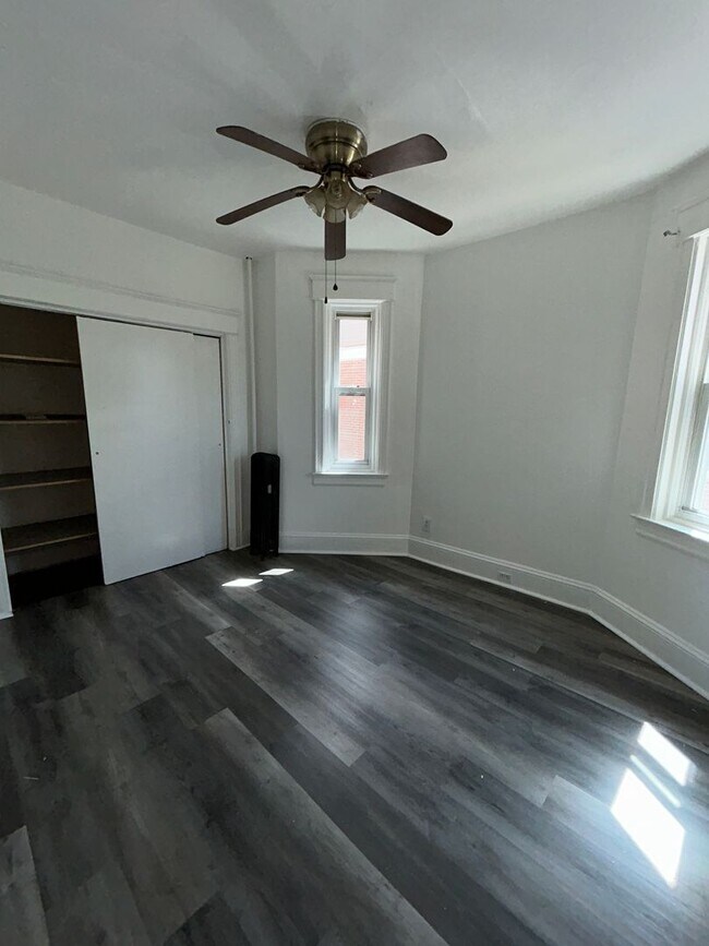 Building Photo - 59 Sanhican Dr