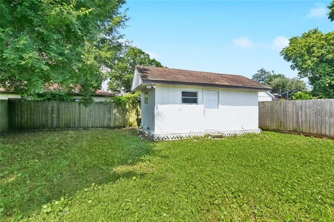 Building Photo - Kent Avenue