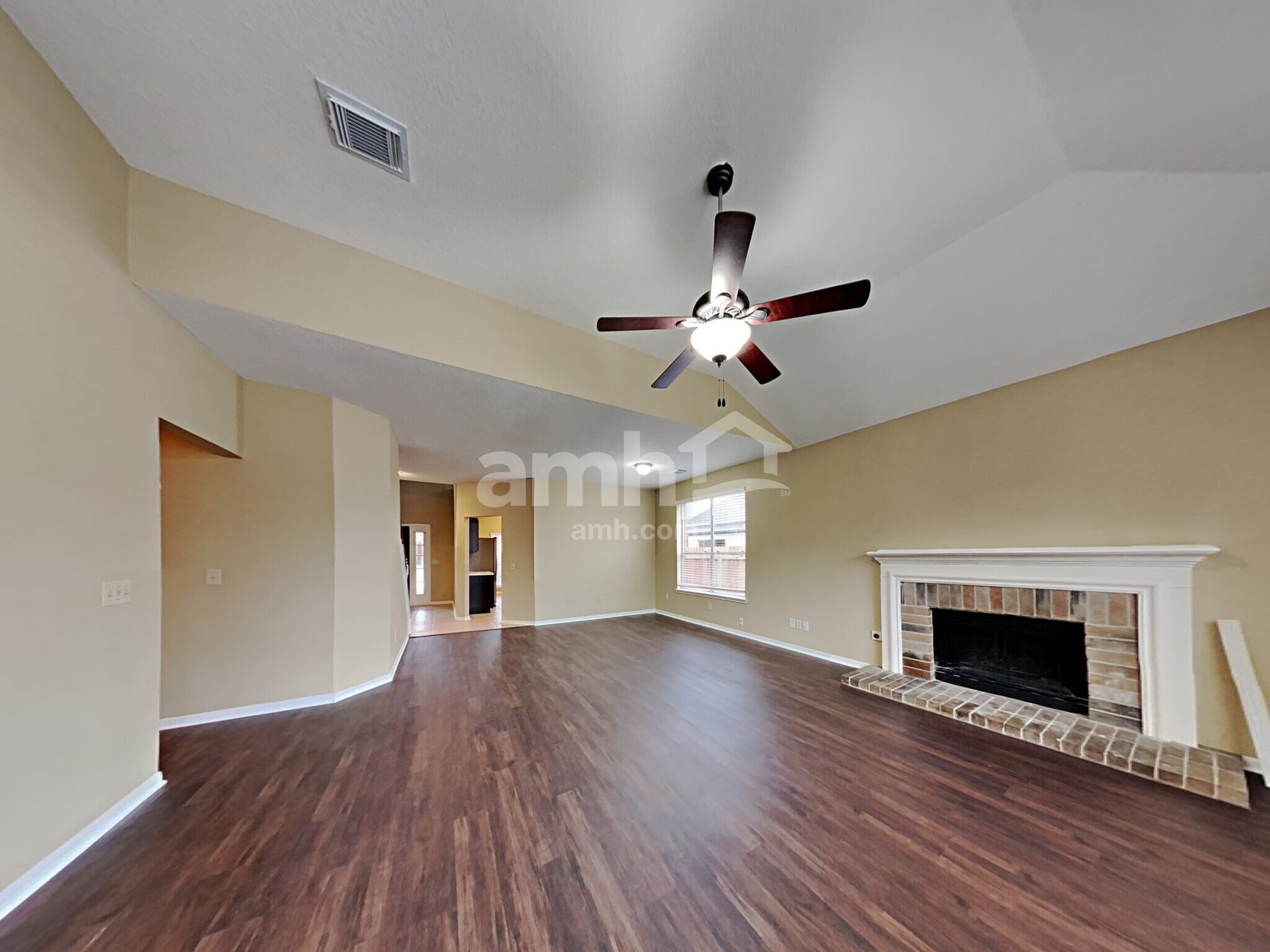 Building Photo - 2903 Linda Dr