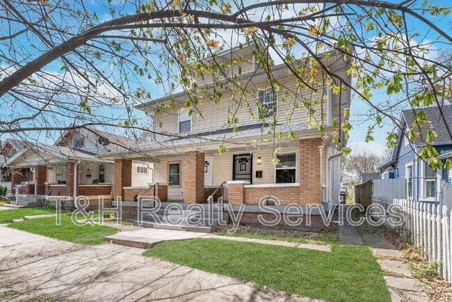 Building Photo - 326 Jefferson Ave