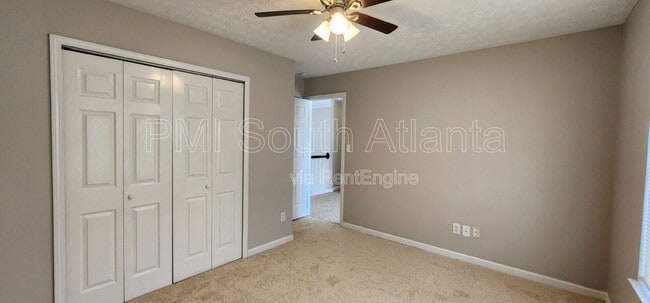 Building Photo - 2330 Burdett Ridge Dr