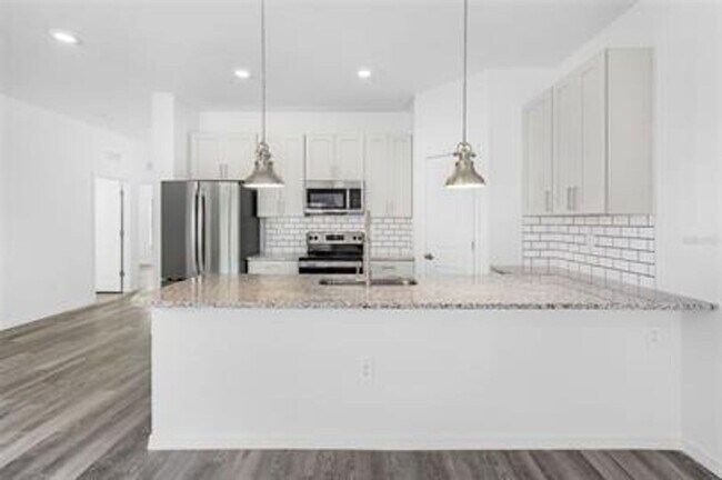 Building Photo - 4639 25th St SW