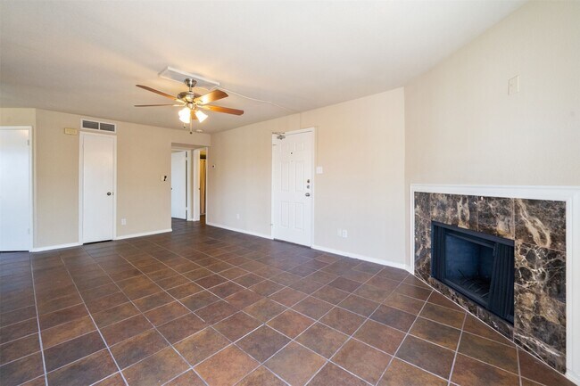 Building Photo - 10630 Westbrae Pkwy