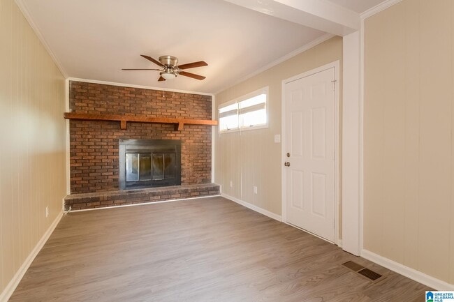 Building Photo - 412 1st Way