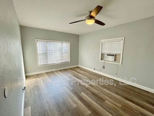 Building Photo - 114 Azalea St