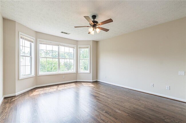 Building Photo - 3301 Avensong Village Cir