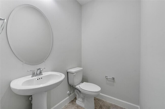 Building Photo - 5206 Liberty Ln