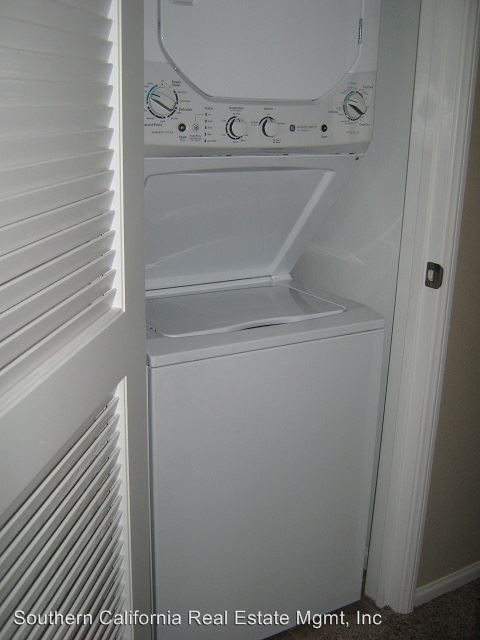 Building Photo - 27645 Susan Beth Way