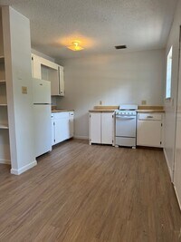 Building Photo - 1600 N Lane UNIT E